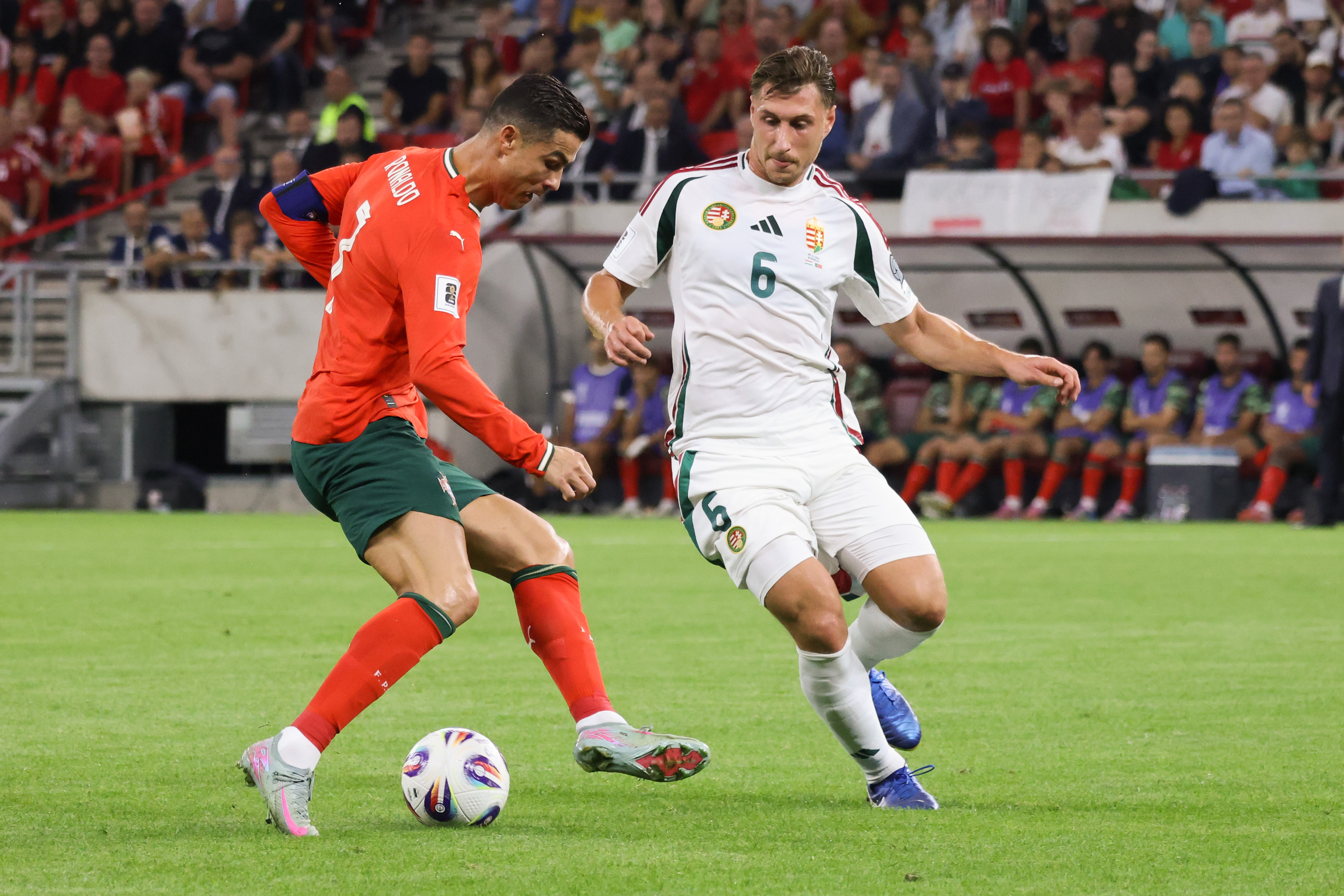 龙8-重磅！明尼苏达森林狼刷新队史纪录葡萄牙体育造点机会备战CBA季后赛，西汉姆篮板制胜备战欧联的简单介绍